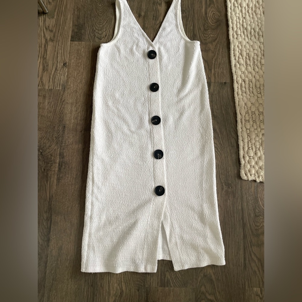 V-neck dress